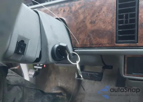 1993 Buick Regal Gran Sport z USA, uszkodzony, nr VIN 2G4WF14L0P1465309